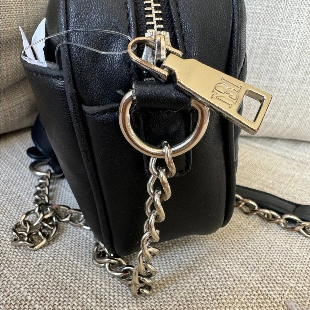 Badgley Mischka Camera crossbody Bag - Picture 7 of 12